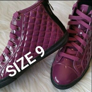 GEOX PATENT SNEAKERS QUILTED LEATHER HIGH TOPS PURPLE ORCHID SZ 9 Womens SZ 9